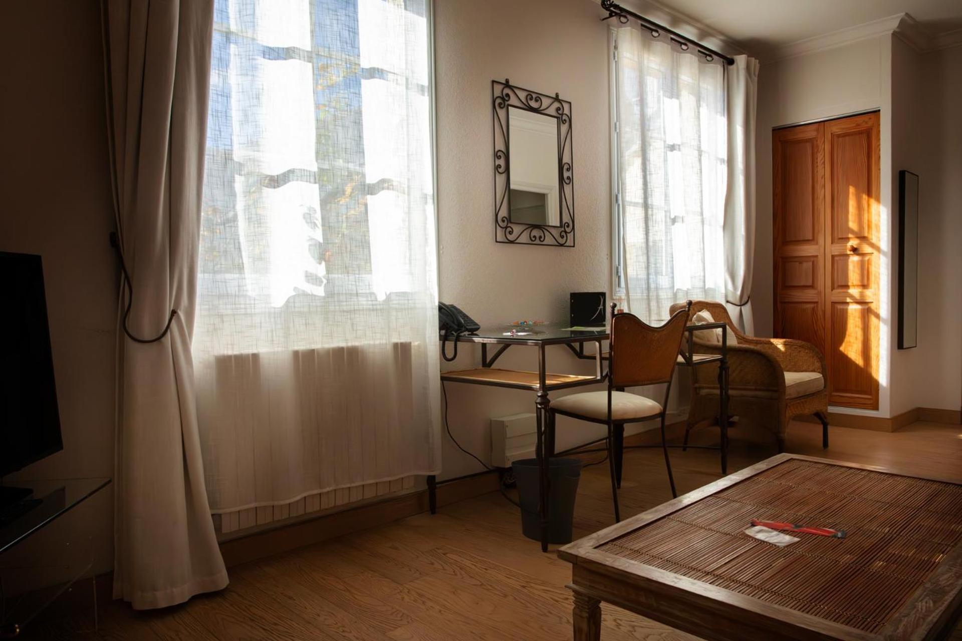 L'Aubiniere Hotel Restaurant & Spa Saint-Ouen-les-Vignes Dış mekan fotoğraf