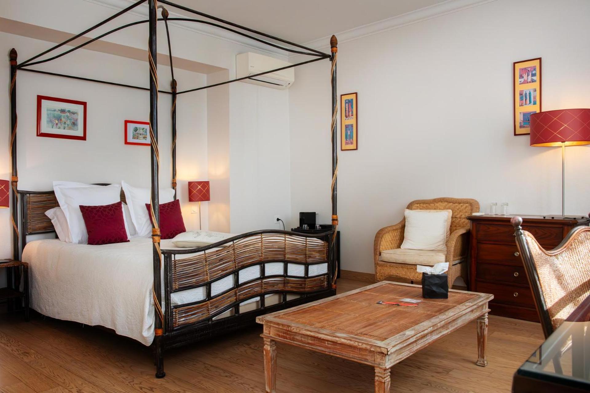 L'Aubiniere Hotel Restaurant & Spa Saint-Ouen-les-Vignes Dış mekan fotoğraf