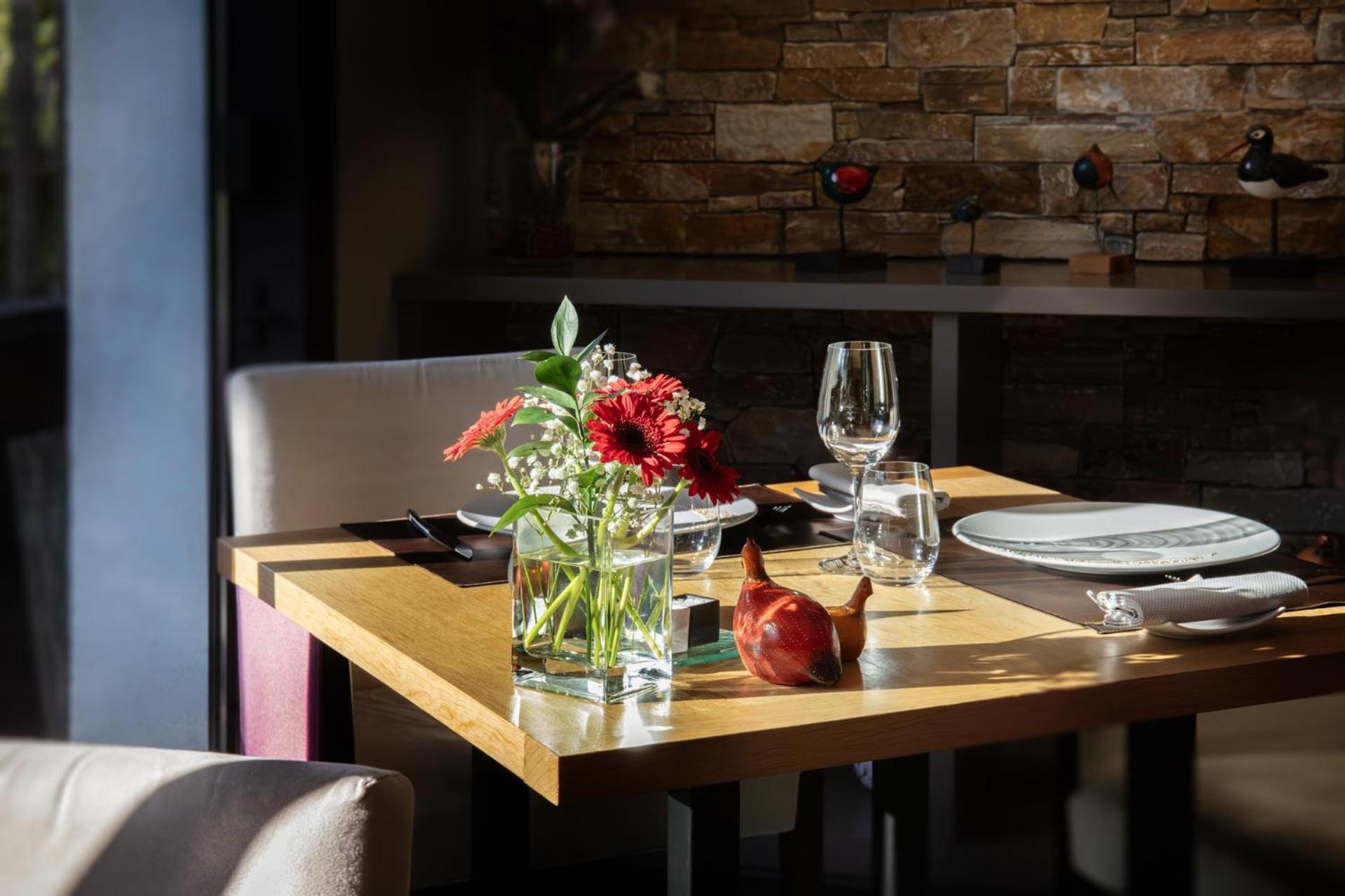 L'Aubiniere Hotel Restaurant & Spa Saint-Ouen-les-Vignes Dış mekan fotoğraf