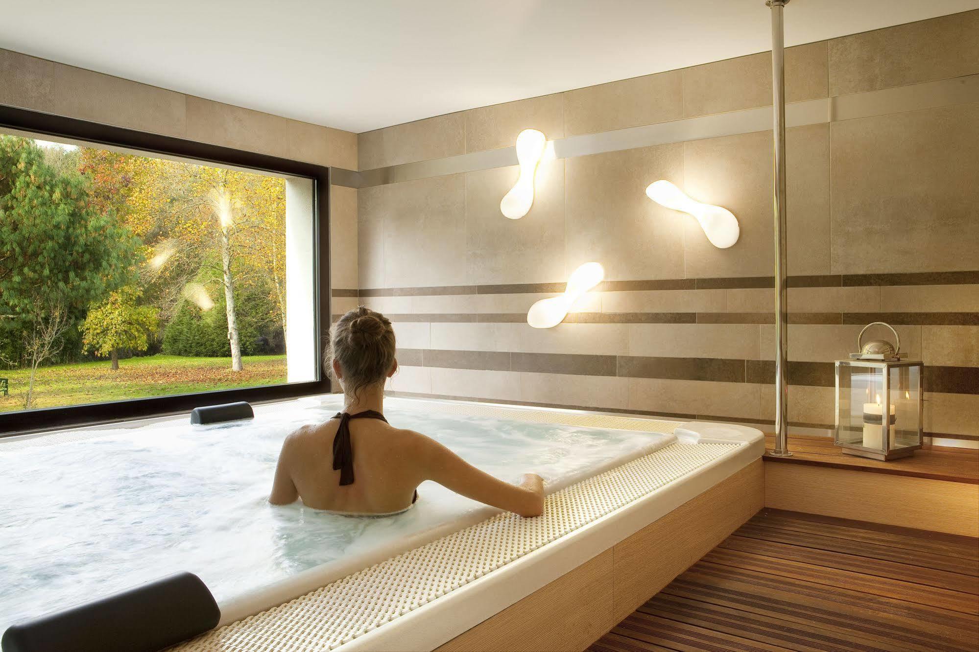 L'Aubiniere Hotel Restaurant & Spa Saint-Ouen-les-Vignes Dış mekan fotoğraf